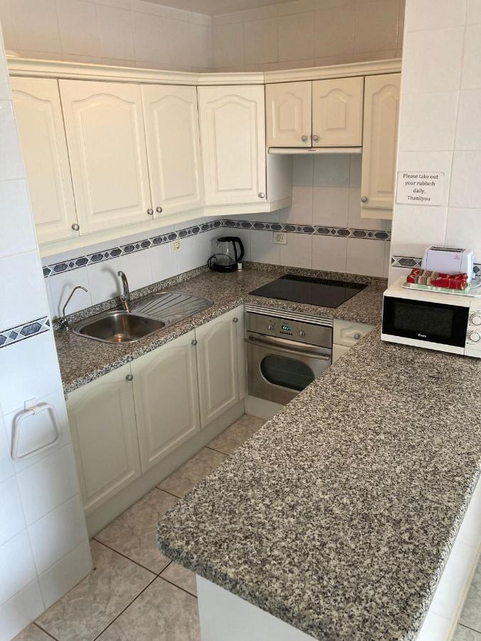Victoria Court 2, Los Cristianos Guincho  Luaran gambar